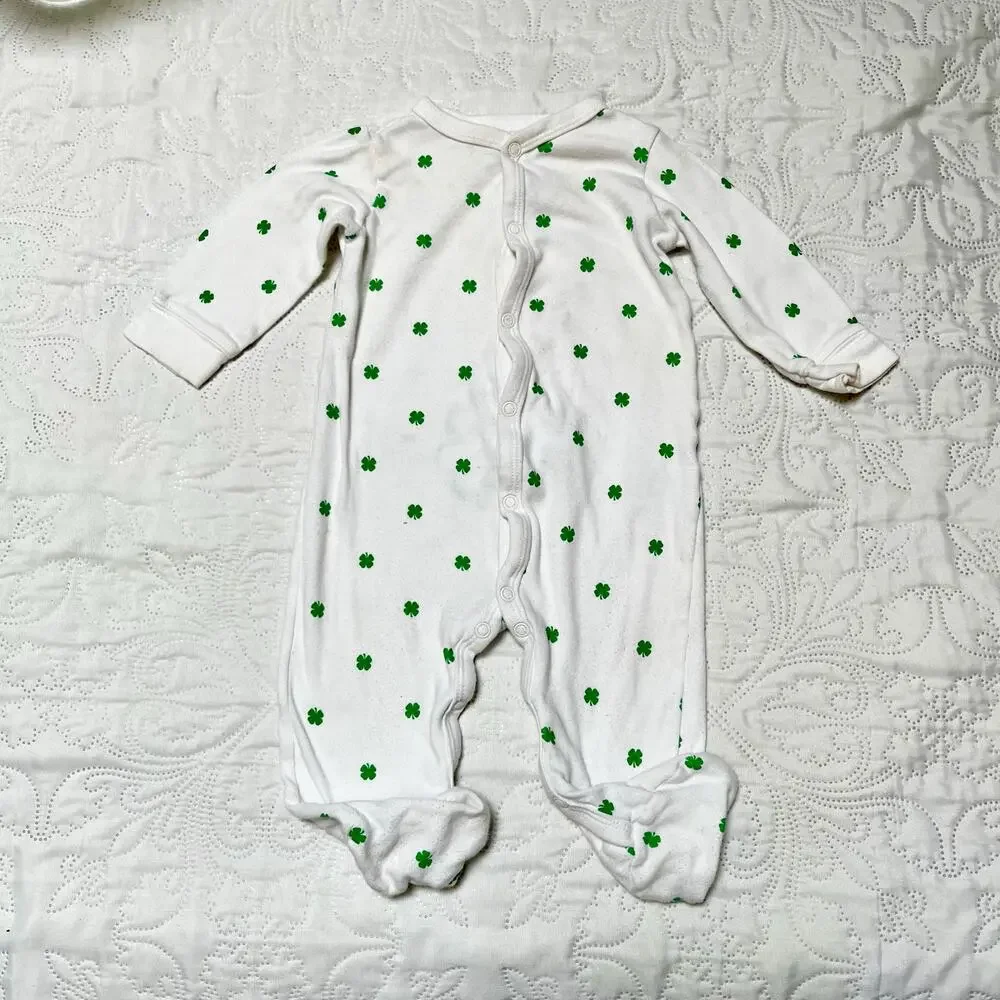 Carter’s Shamrock St Patrick’s Day Sleeper PJs Size 9m